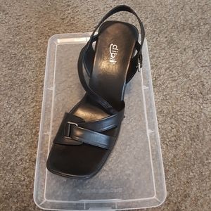 Diba Sandals size 10